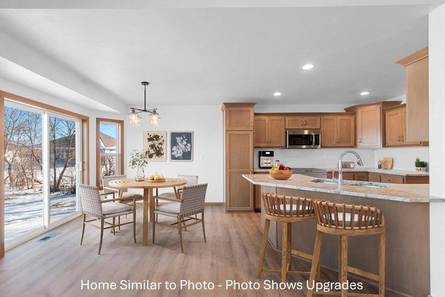 1266 PUTNAM DRIVE, Pulaski, WI 54162