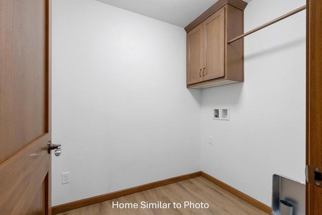 1266 PUTNAM DRIVE, Pulaski, WI 54162