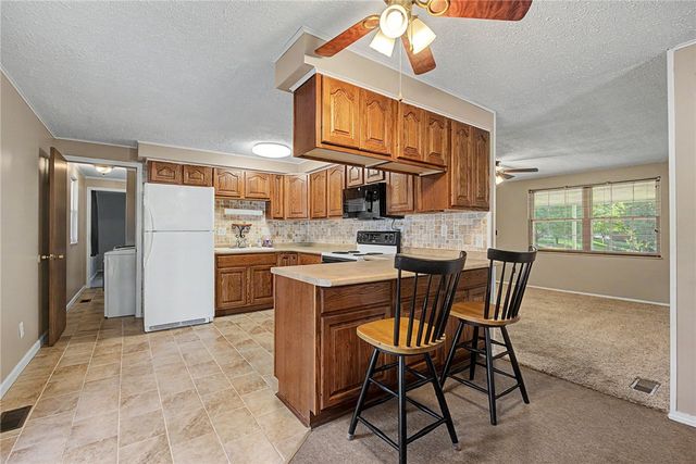 6637 Taylorsville Road, Huber Heights, OH 45424