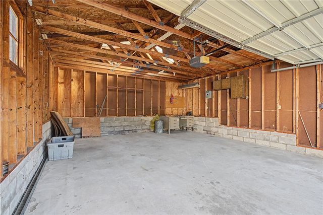 6637 Taylorsville Road, Huber Heights, OH 45424