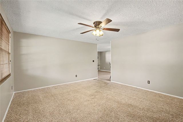 6637 Taylorsville Road, Huber Heights, OH 45424