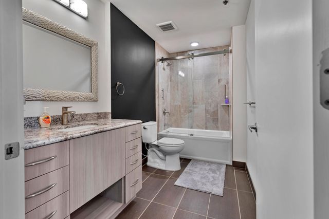 740 Portland Avenue 1614, Minneapolis, MN 55415