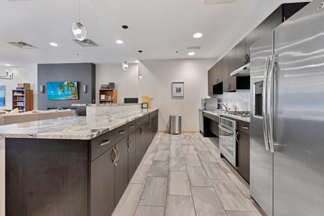 740 Portland Avenue 1614, Minneapolis, MN 55415
