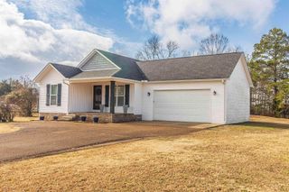 425 W. MAIN ST, Adamsville, TN 38310