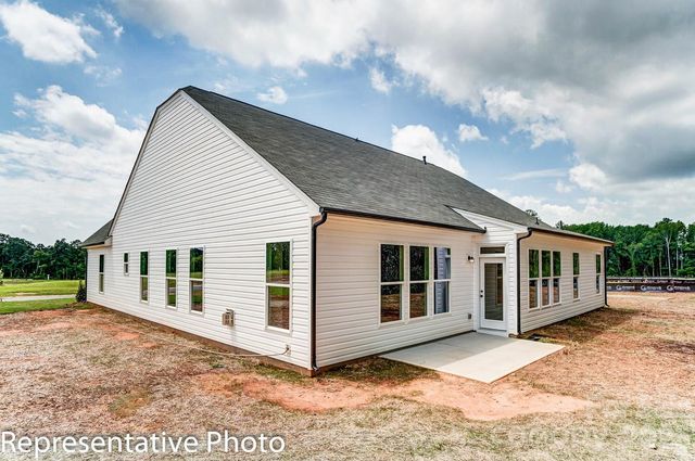 1336 Knob Creek Drive, Gastonia, NC 28054