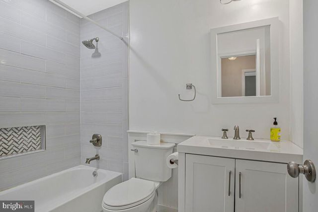 735 WHITEHALL BEACH RD, Annapolis, MD 21409