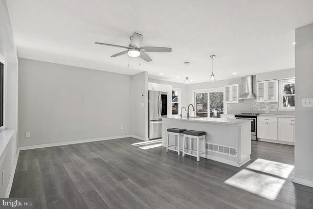 735 WHITEHALL BEACH RD, Annapolis, MD 21409