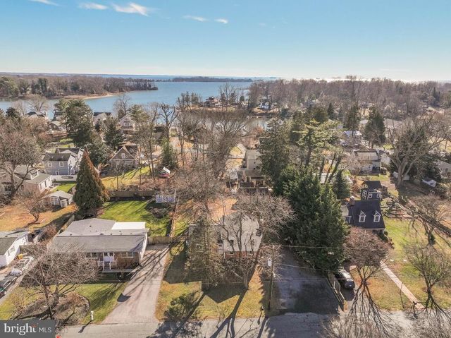 735 WHITEHALL BEACH RD, Annapolis, MD 21409