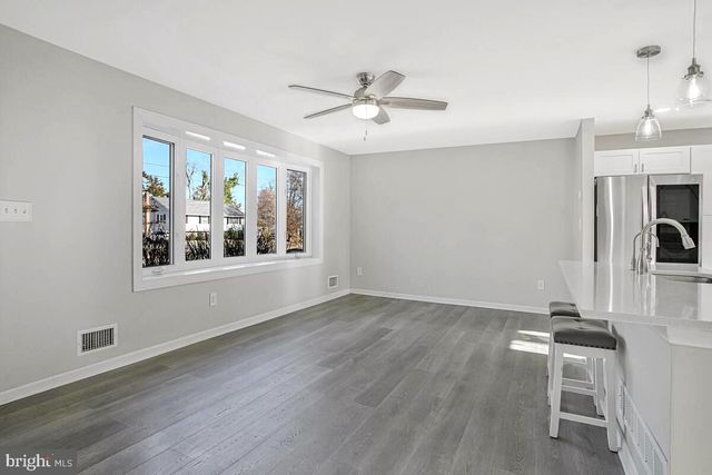 735 WHITEHALL BEACH RD, Annapolis, MD 21409