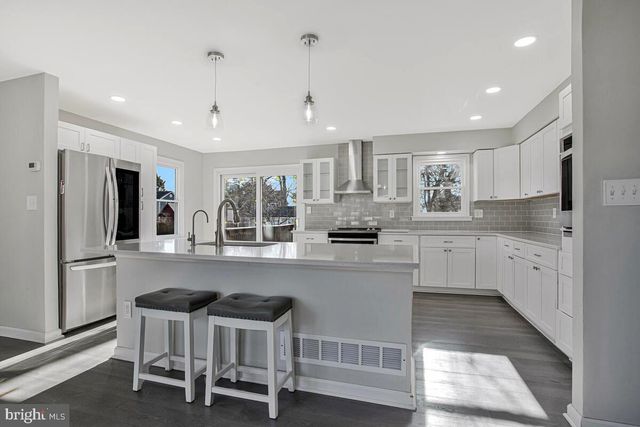 735 WHITEHALL BEACH RD, Annapolis, MD 21409