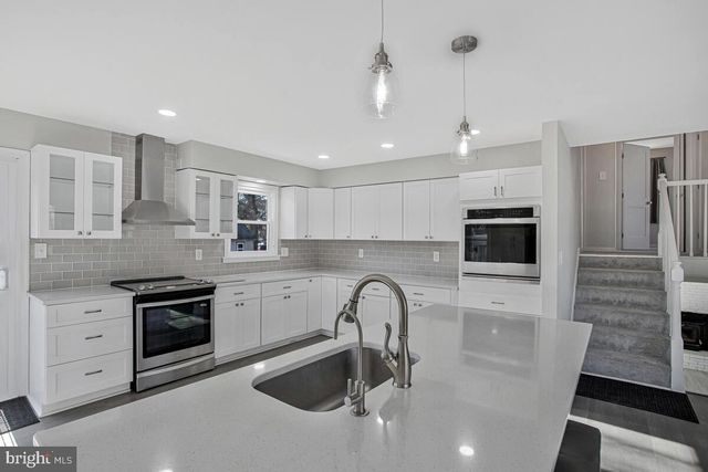 735 WHITEHALL BEACH RD, Annapolis, MD 21409