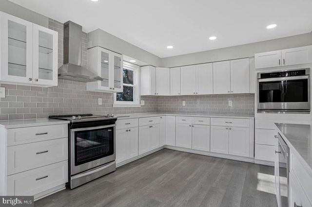 735 WHITEHALL BEACH RD, Annapolis, MD 21409