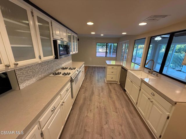 1191 Calle Contento, Thousand Oaks, CA 91360