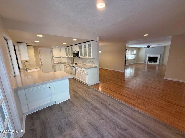 1191 Calle Contento, Thousand Oaks, CA 91360