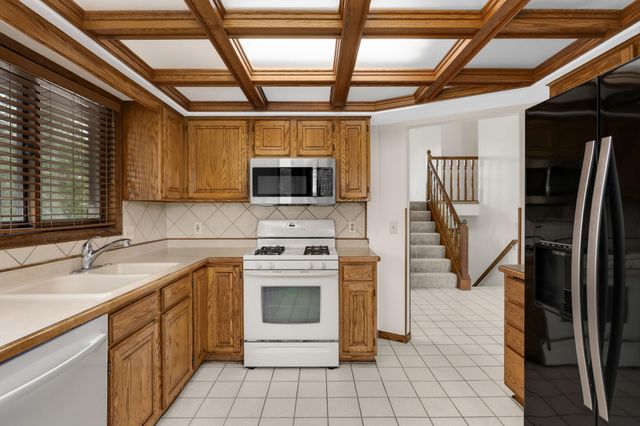 9642 Lakeside Trail, Champlin, MN 55316