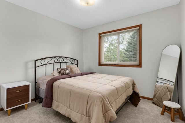 9642 Lakeside Trail, Champlin, MN 55316