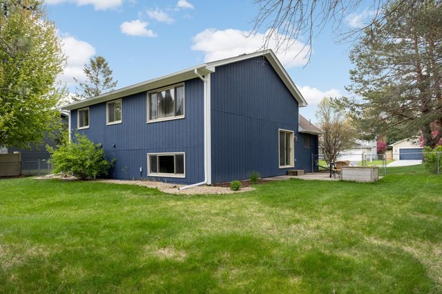9642 Lakeside Trail, Champlin, MN 55316