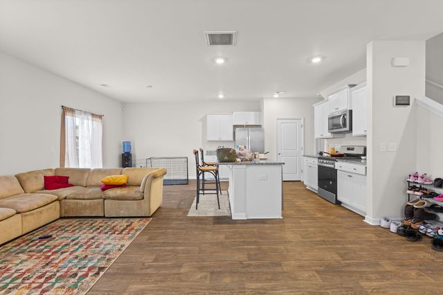 126 Lagoona Drive, Summerville, SC 29483