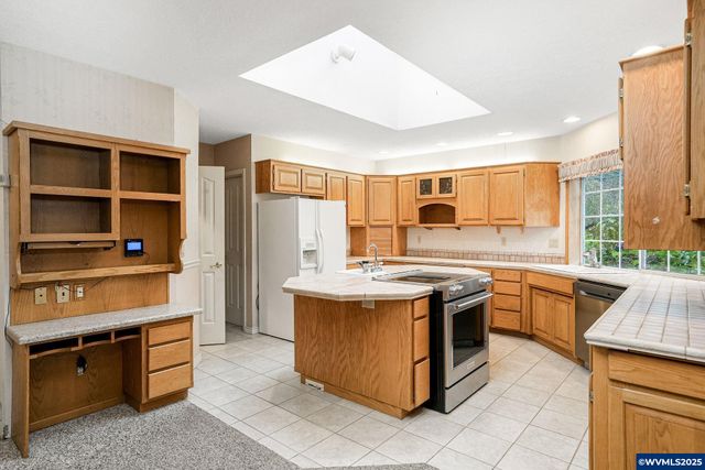 524 Clarmount Ct NW, Salem, OR 97304