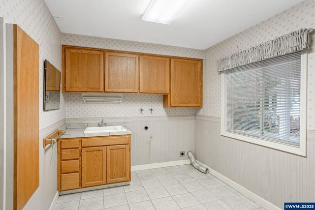 524 Clarmount Ct NW, Salem, OR 97304