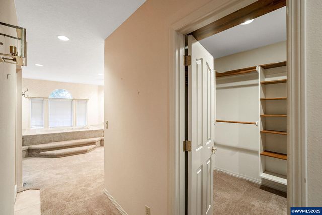 524 Clarmount Ct NW, Salem, OR 97304