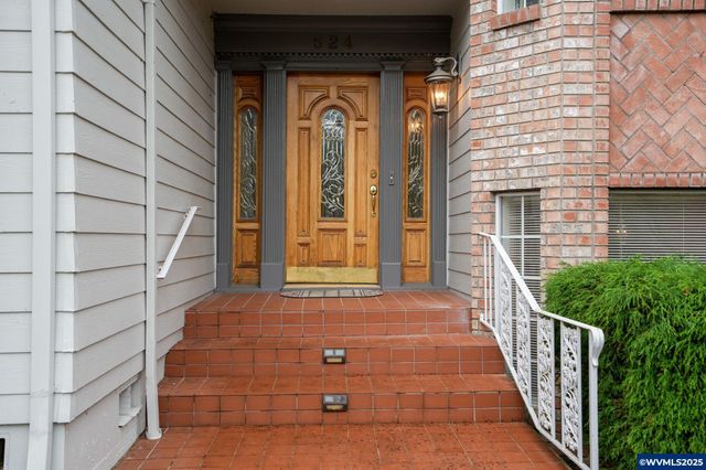 524 Clarmount Ct NW, Salem, OR 97304