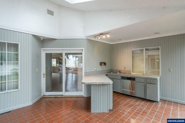 524 Clarmount Ct NW, Salem, OR 97304