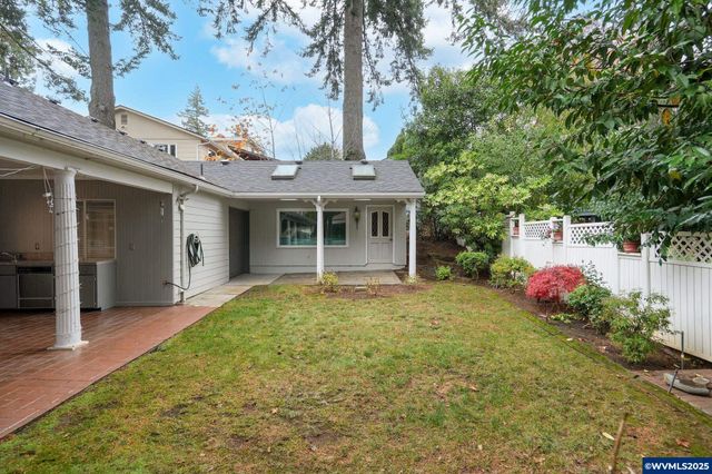 524 Clarmount Ct NW, Salem, OR 97304