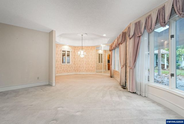 524 Clarmount Ct NW, Salem, OR 97304