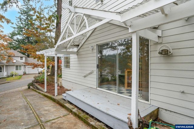 524 Clarmount Ct NW, Salem, OR 97304