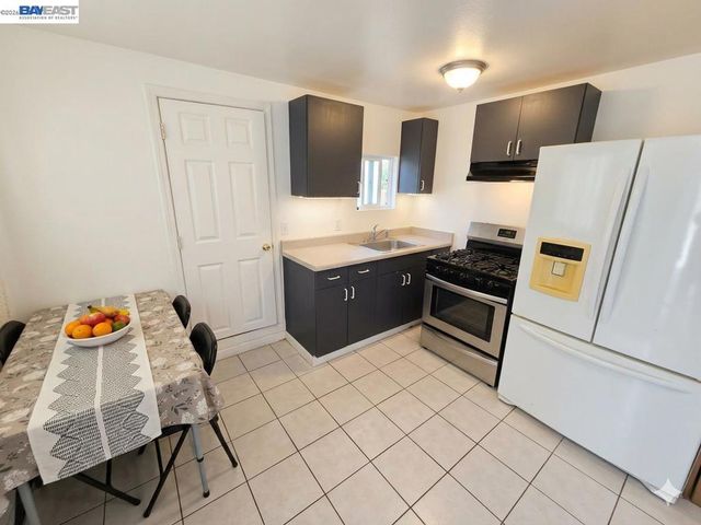 1710 Gaynor Ave, Richmond, CA 94801