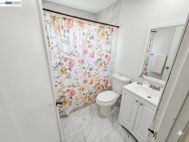 1710 Gaynor Ave, Richmond, CA 94801