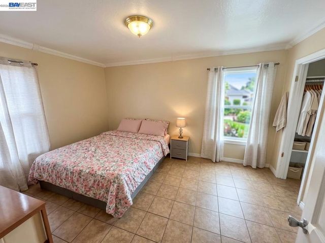 1710 Gaynor Ave, Richmond, CA 94801