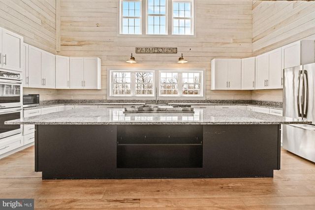 13974 BROWN RD, Smithsburg, MD 21783