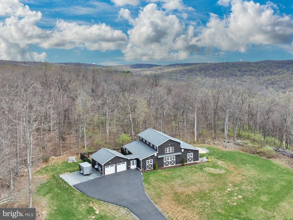 13974 BROWN RD, Smithsburg, MD 21783