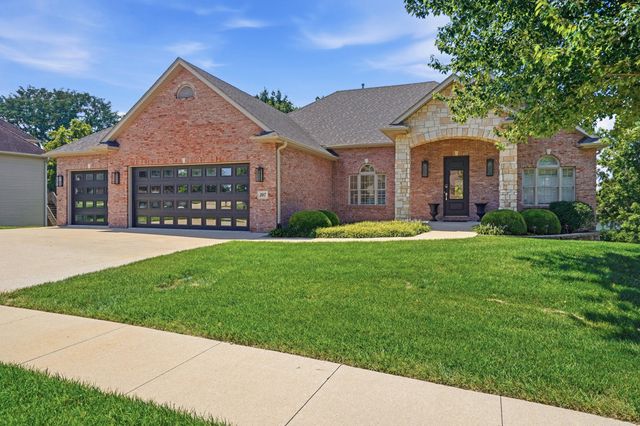207 PAW PAW WAY, Columbia, MO 65203