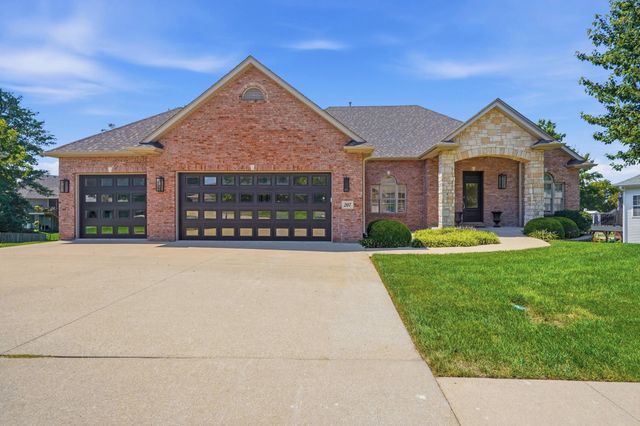 207 PAW PAW WAY, Columbia, MO 65203