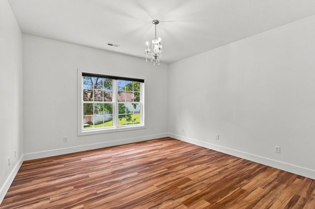 207 PAW PAW WAY, Columbia, MO 65203
