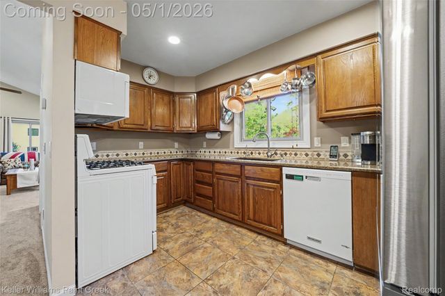 4805 Meadowbrook Lane, Orion Charter Township, MI 48359
