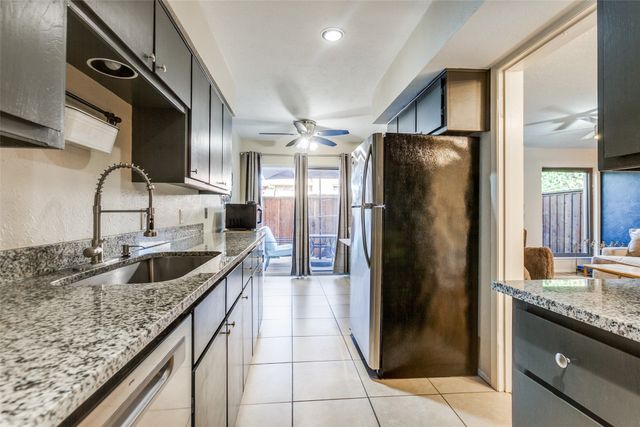 10617 Stone Canyon Road 28, Dallas, TX 75230