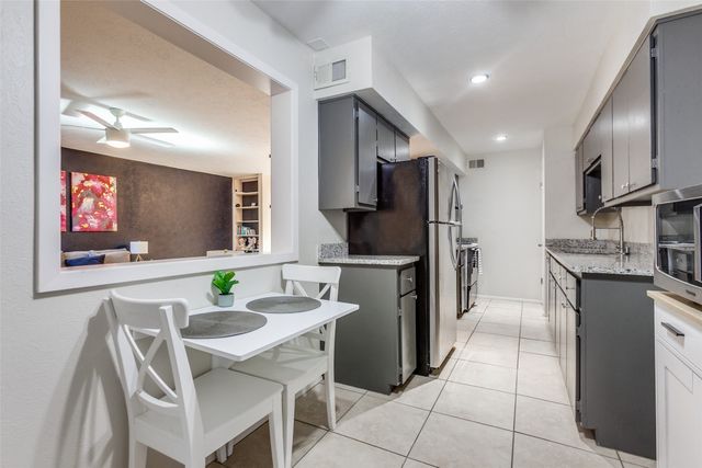 10617 Stone Canyon Road 28, Dallas, TX 75230