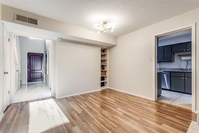10617 Stone Canyon Road 28, Dallas, TX 75230