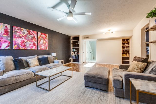 10617 Stone Canyon Road 28, Dallas, TX 75230