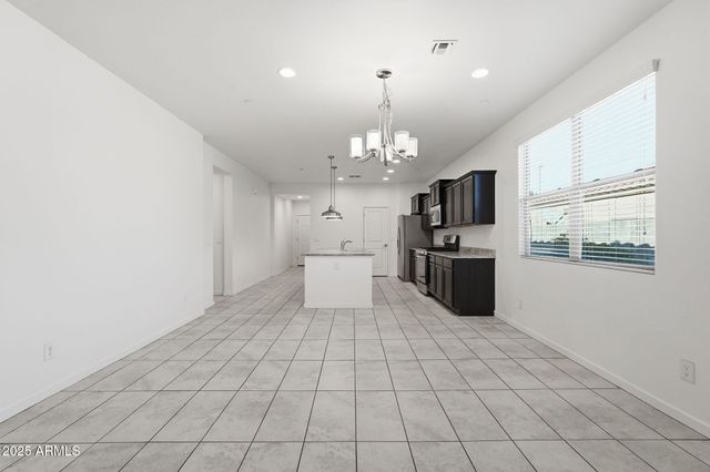 21383 W GRANADA Road, Buckeye, AZ 85396