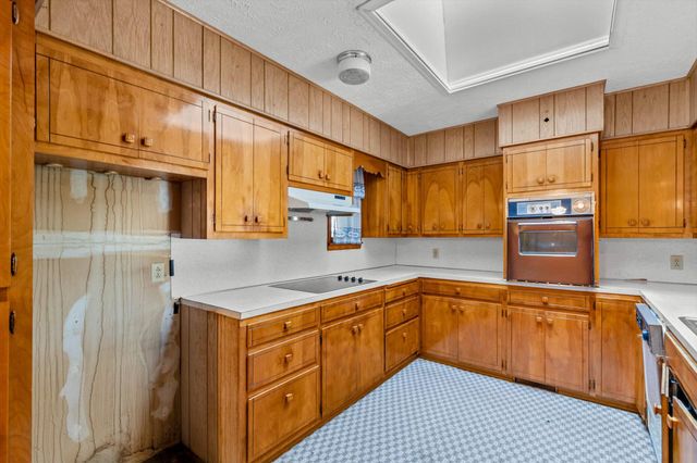 8903 General Baptist Road, Mountain Grove, MO 65711