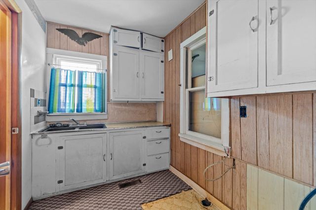 8903 General Baptist Road, Mountain Grove, MO 65711