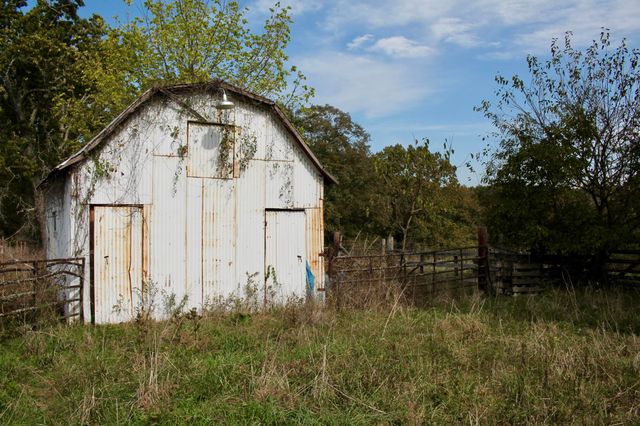 8903 General Baptist Road, Mountain Grove, MO 65711