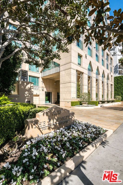 10727 Wilshire Boulevard 502, Los Angeles, CA 90024 — photo 3