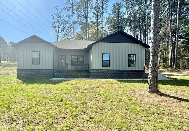 1105 Marina Road, Russellville, AR 72802