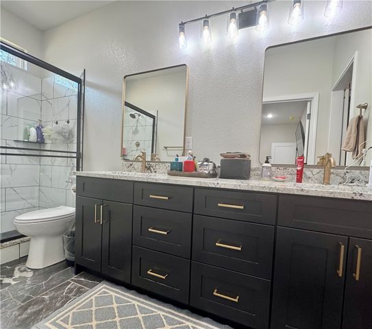 1105 Marina Road, Russellville, AR 72802